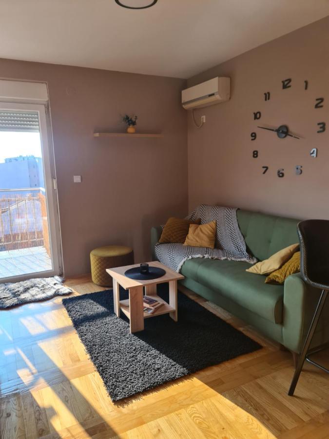 Apartman *Joy* Осиек Екстериор снимка