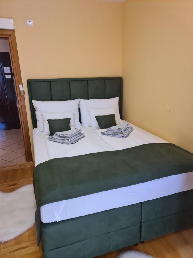 Apartman *Joy* Осиек Екстериор снимка