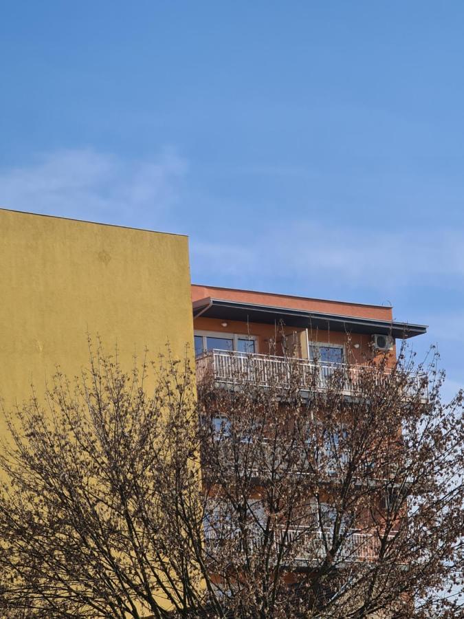 Apartman *Joy* Осиек Екстериор снимка